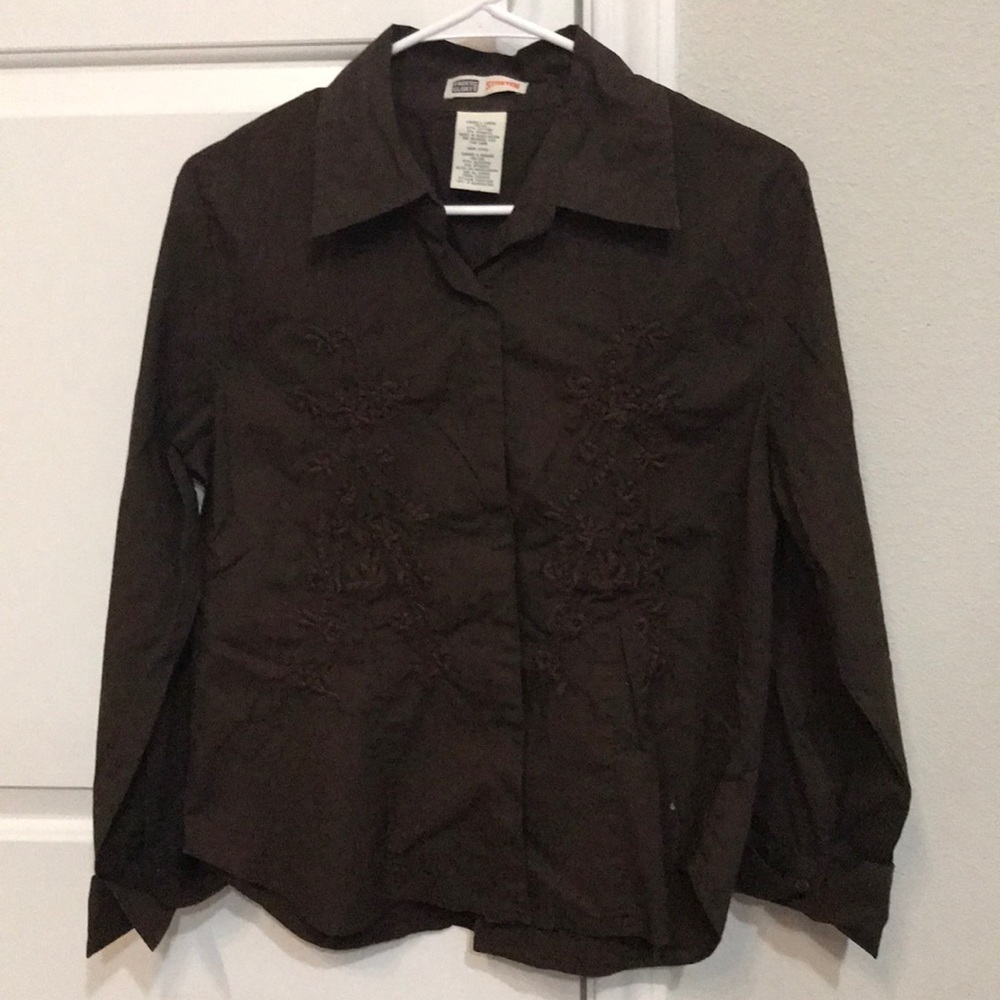 Women’s embroidered button down shirt